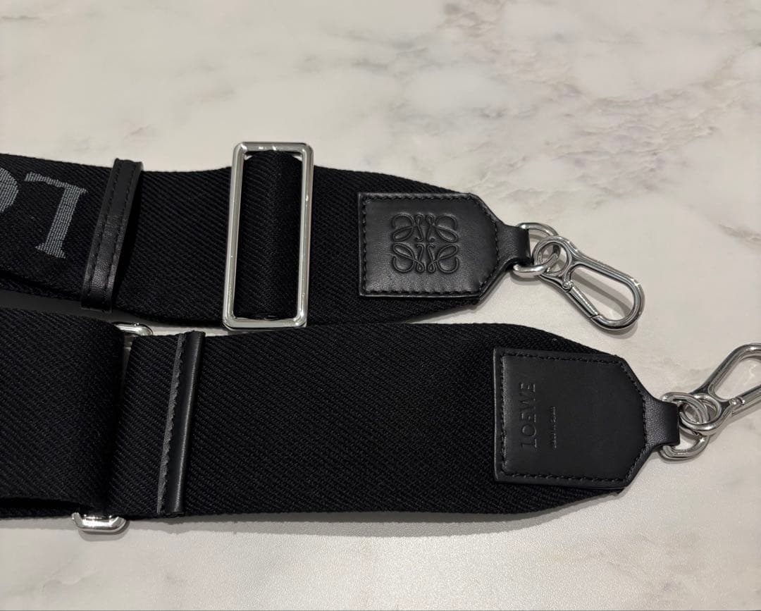 LOEWE ロエベ ウェビングストラップ ショルダー シルバー