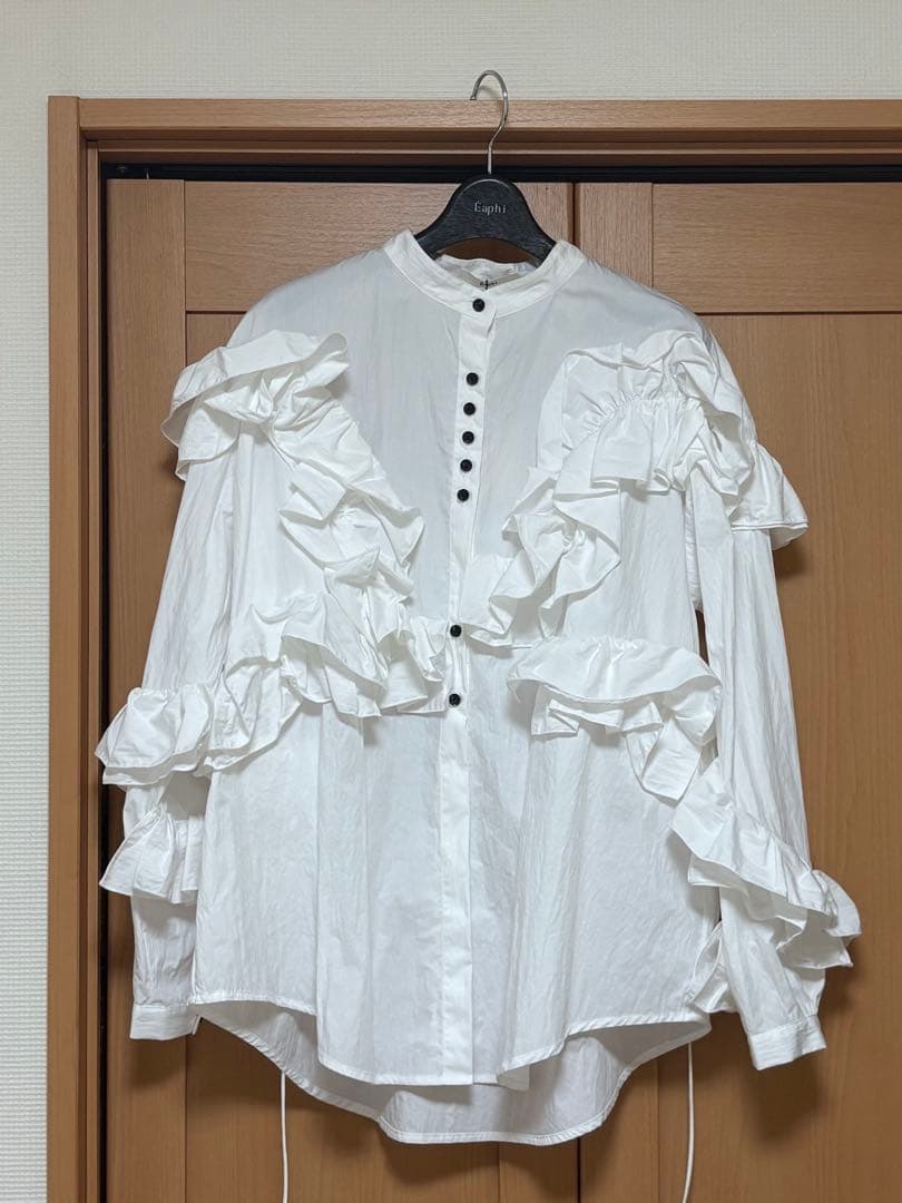 トップス eaphi FEELING FRILLS BLOUSE