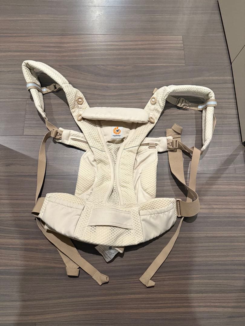 ほぼ未使用⭐︎ergobaby OMNI breeze 抱っこひも