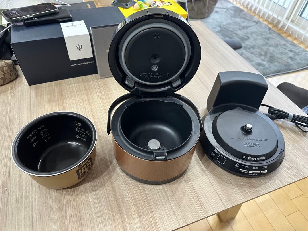 HITACHI 炊飯器 デジタル表示 黒茶