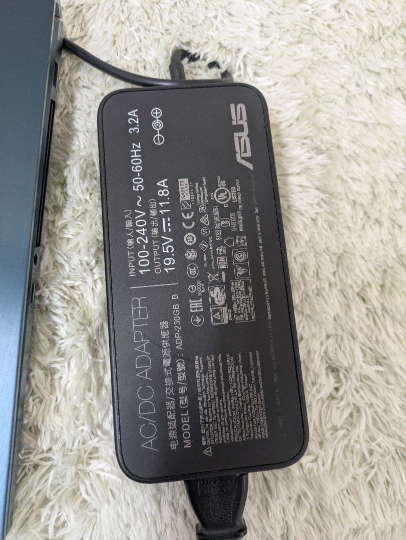 〈美品〉ZenBook Pro Duo ダークブルー UX581GV