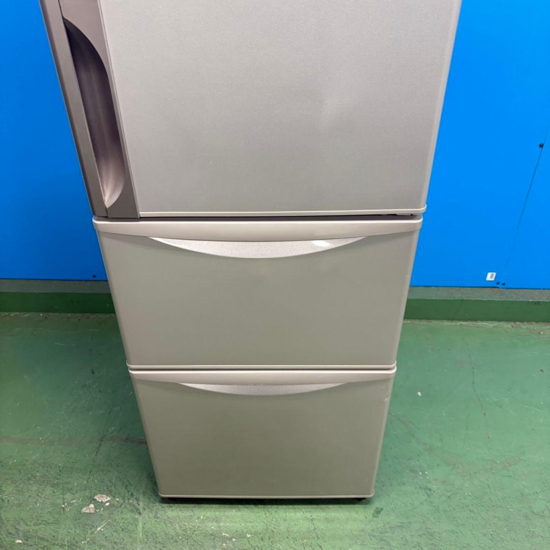 718 日立　大型冷蔵庫　300L強　小型　家庭用　自動製氷　右開き　3ドア