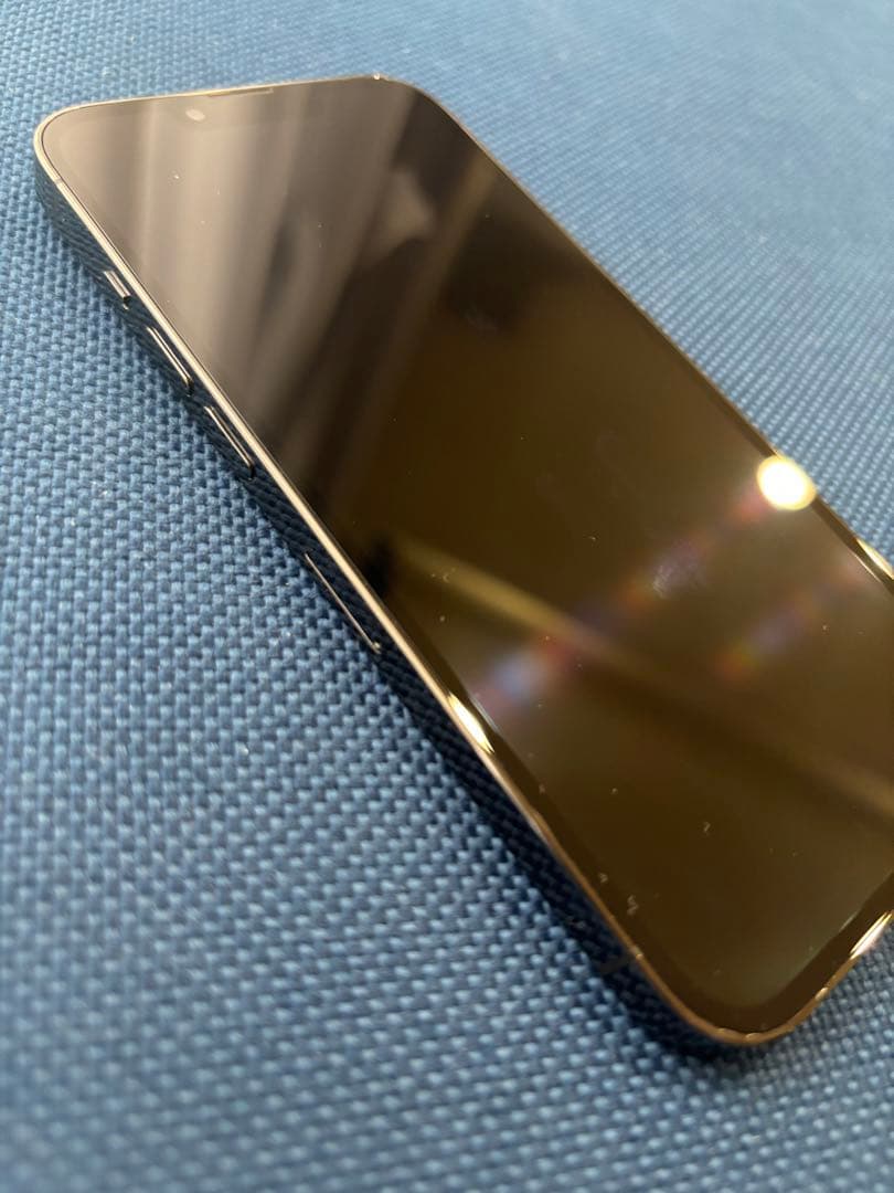 ドコモ認定中古品　iPhone 13 Pro グラファイト 128GB