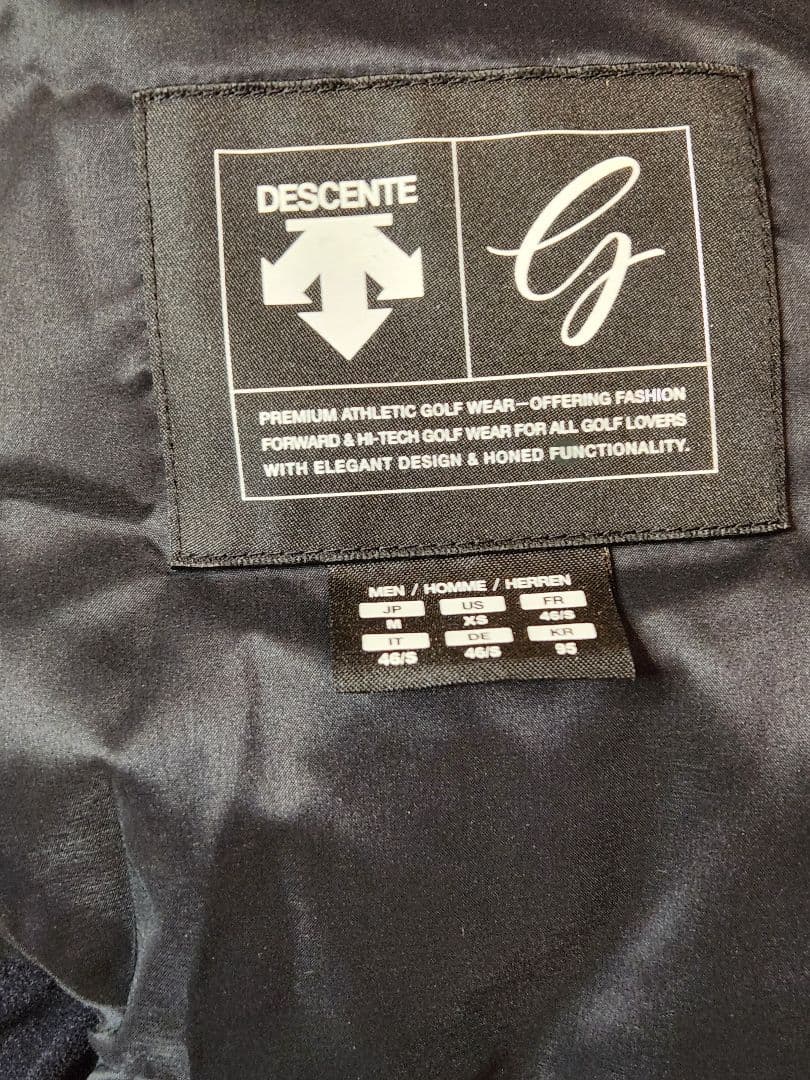 ★美品★DESCENTEゴルフ　メンズ　接結ボーダー ダウンジャケット　サイズM