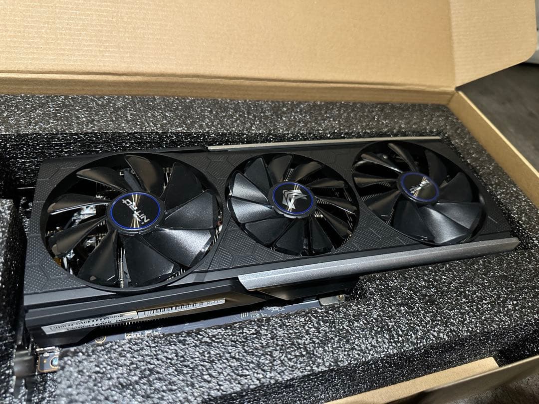 グラフィックボード・グラボ・ビデオカード Sapphire Nitro+ Radeon RX 5700 XT