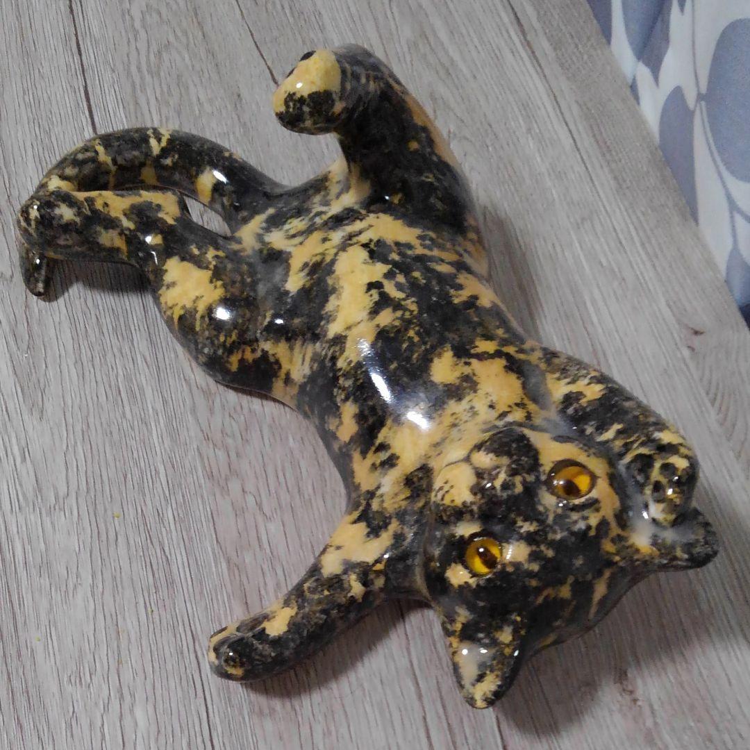 ウィンスタンレイ　ケンジントンキャットsize4 仰向け錆び猫さん。