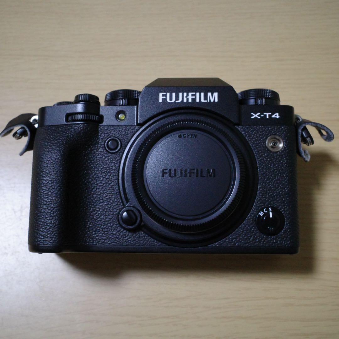 【美品】X-T4 本体　撮影回数2992回　ミラーレス一眼カメラ　オマケ付