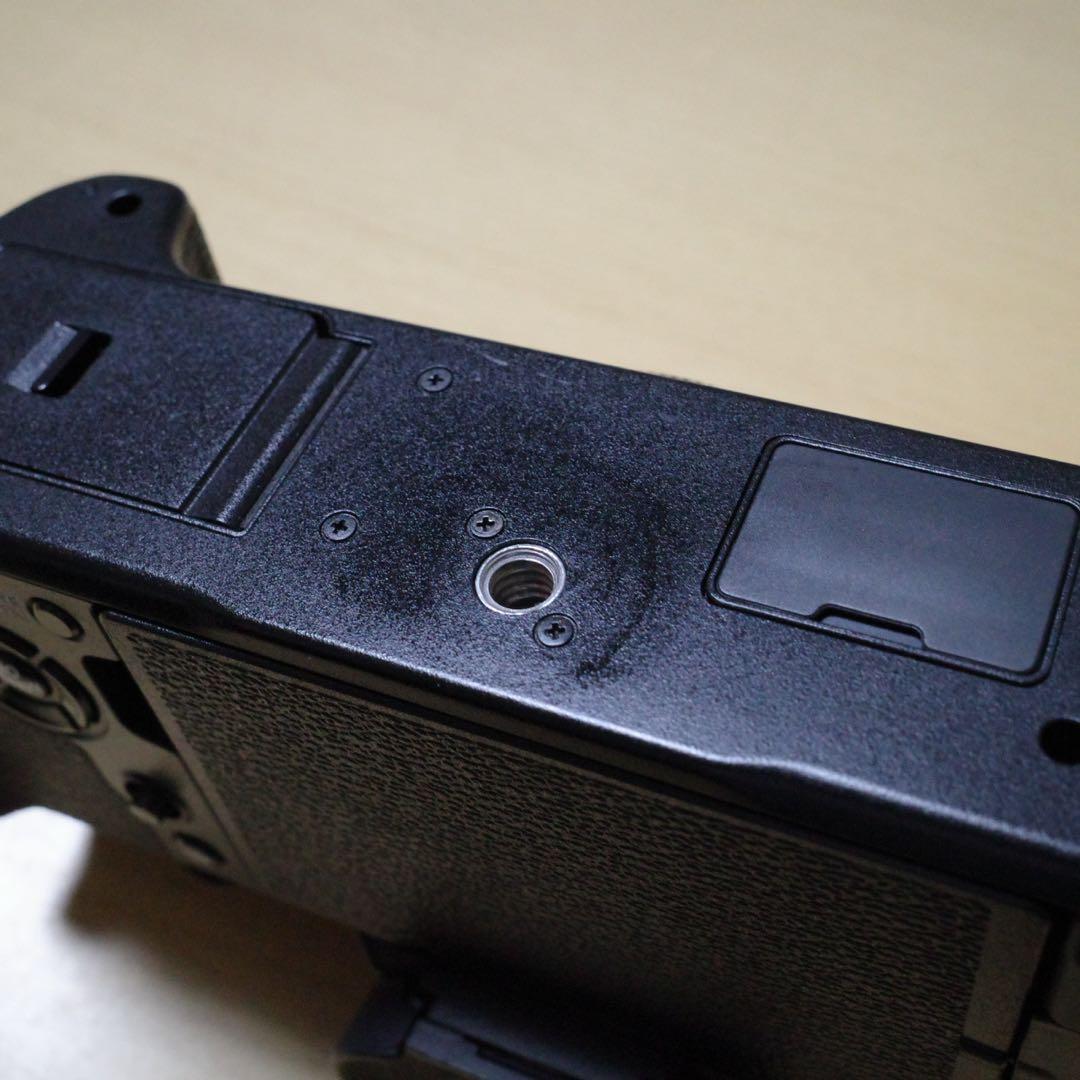 【美品】X-T4 本体　撮影回数2992回　ミラーレス一眼カメラ　オマケ付