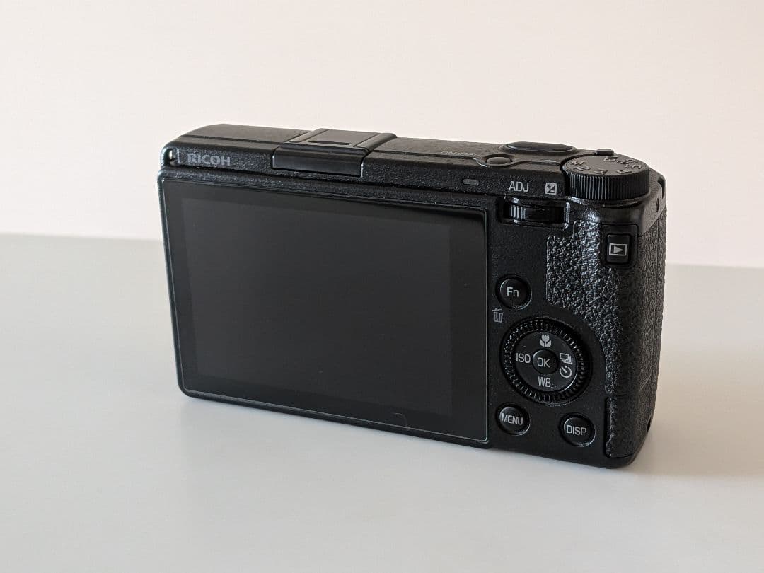 デジタルカメラ RICOH GRIII