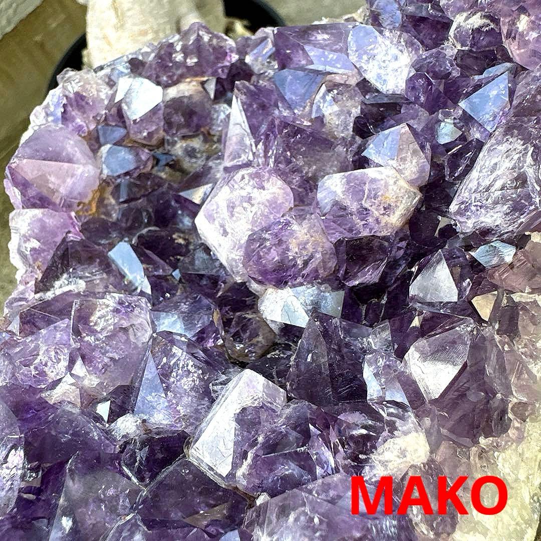 M1849☆アメジストクラスター1.8Kg☆ブラジル産☆天然石☆N51011-B