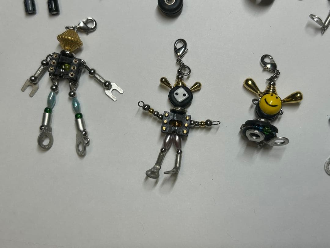 ハンドメイド ロボットチャーム まとめ売り 個性派パーツアート 全22体セット