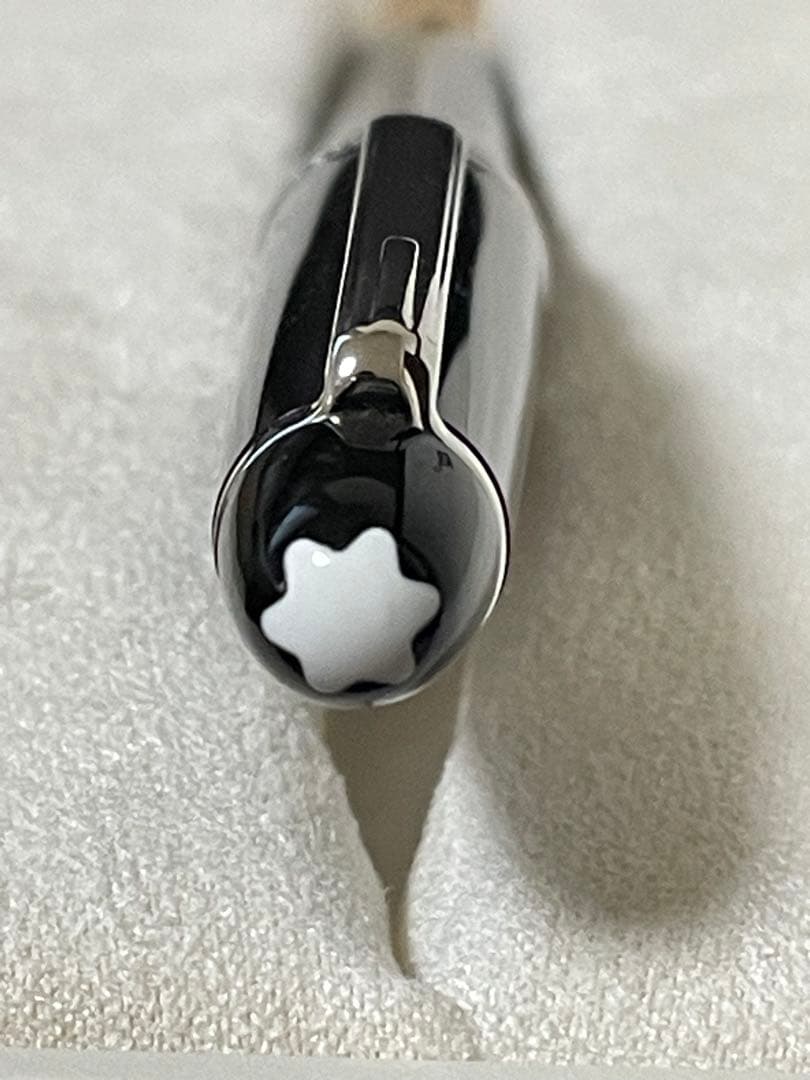 ◾️MONTBLANC モンブランミッドサイズ ボールペン ◾️プラチナ◾️化粧箱付