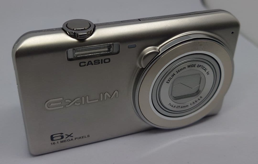 CASIO EXILIM 6倍ズーム 1610万画素 シルバー 動作品