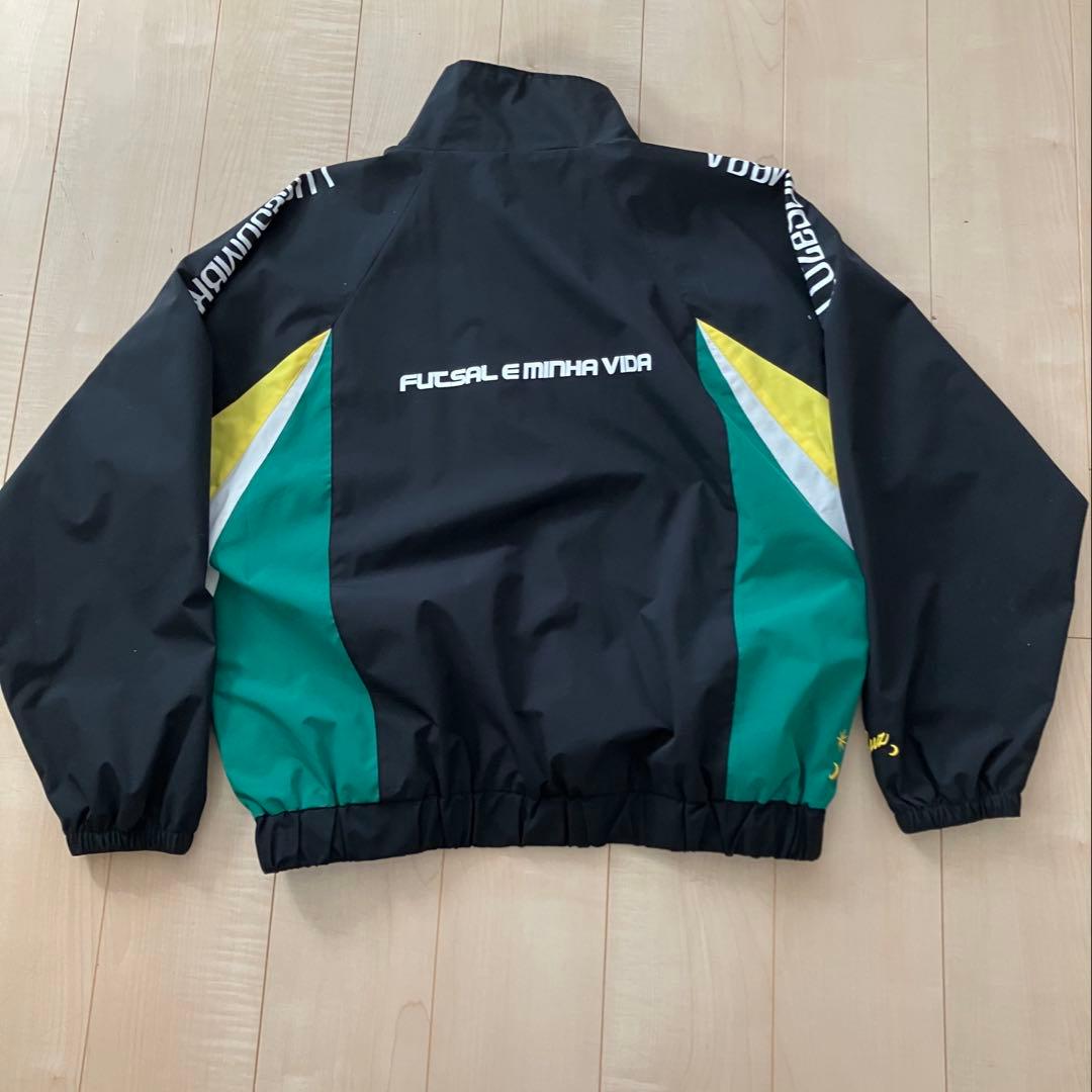 ルースイソンブラ　トレーニングウェア