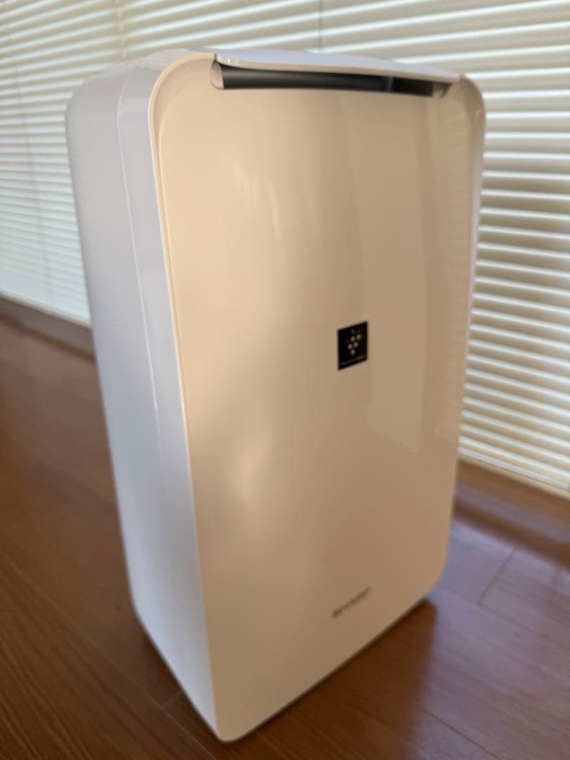 シャープ 衣類乾燥 除湿機 CV-P71 8畳