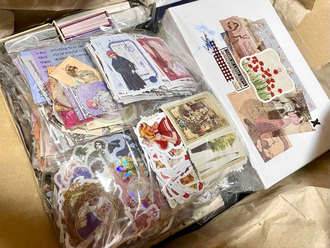 【大量】コラージュ素材 まとめ売り 整理　最後の箱！