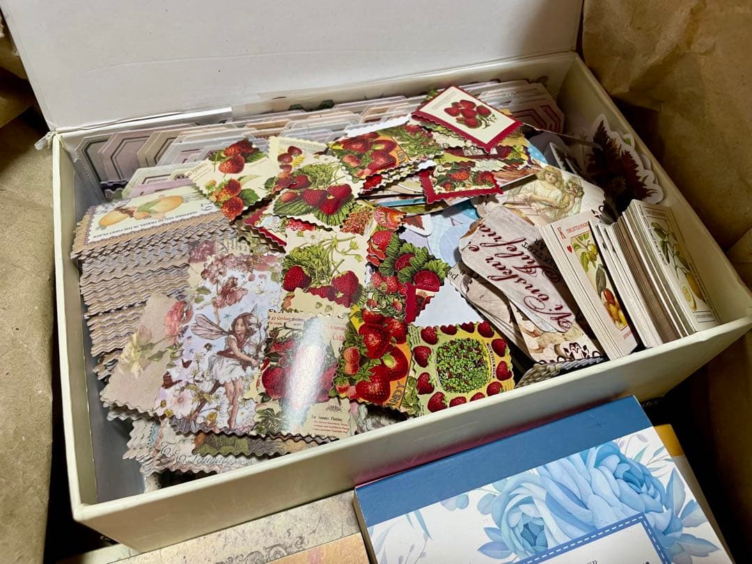 【大量】コラージュ素材 まとめ売り 整理　最後の箱！