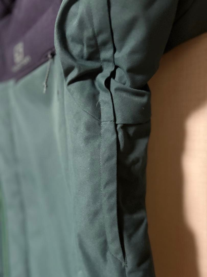 最終Salomon スキーウェアフード付きアウター ダークグリーンM