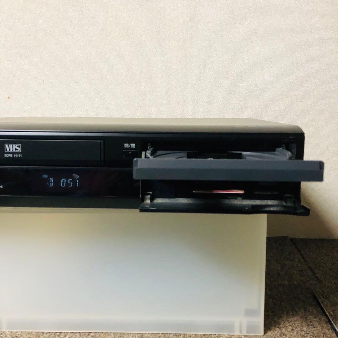 E73 パナソニック HDD搭載！VHS一体型ハイビジョンDVDレコーダー