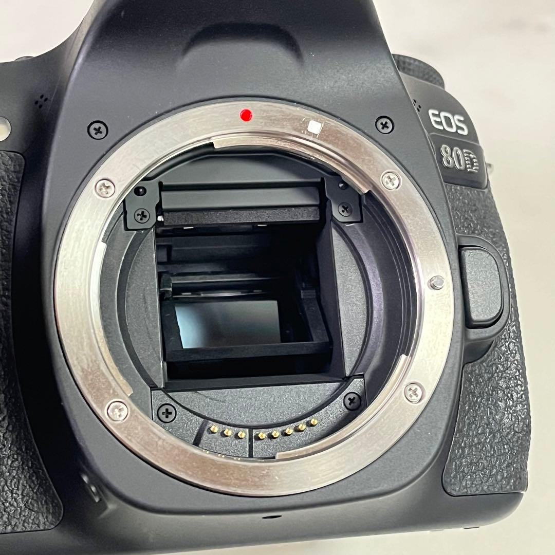デジタルカメラ Canon EOS 80D EF-S 18-135mm f/3.5-5.6 IS