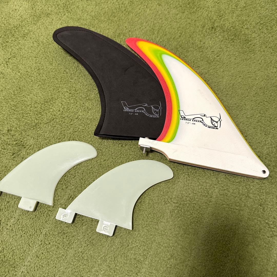 サーフボード　ショート　6.6 ケースあり　フィン付き