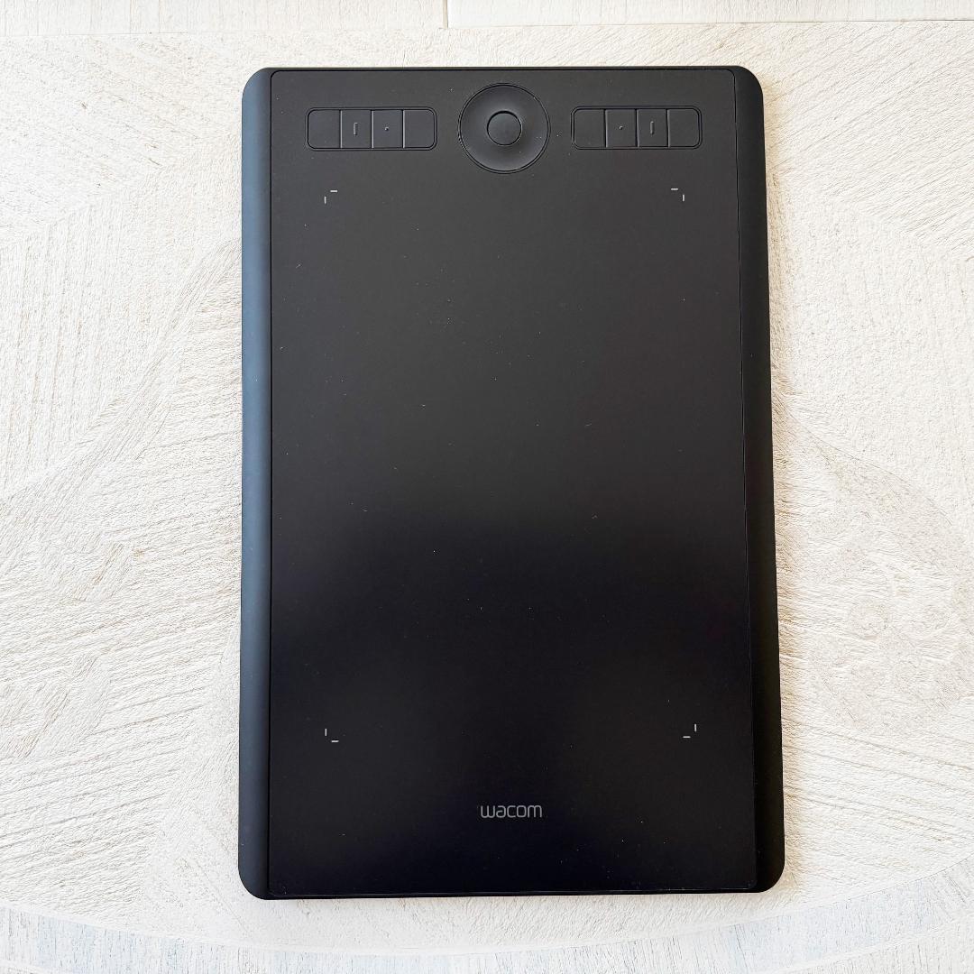 【未使用品】Wacom Intuos Pro Mサイズ PTH-660/K0