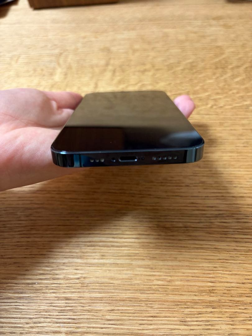 Apple iPhone 12 Pro 128GB バッテリー100%