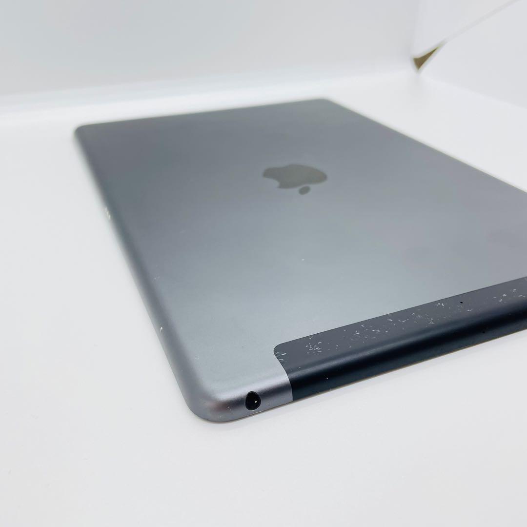 最新iOS26.2！ iPad 第8世代 グレー 32GB 本体APPLE