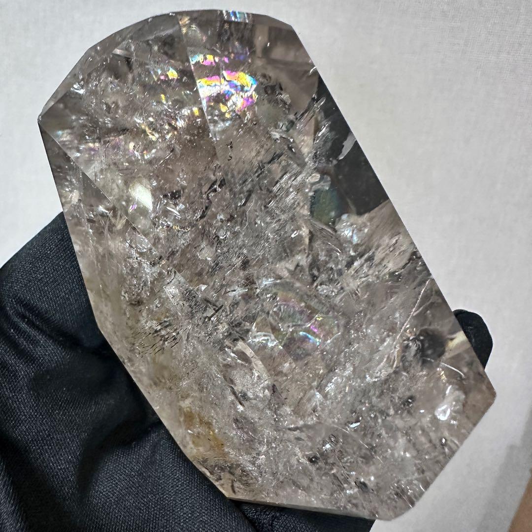 絶品❗虹入り水晶 ✴︎アイリスクォーツ 天然石 レインボー水晶 置物A1073