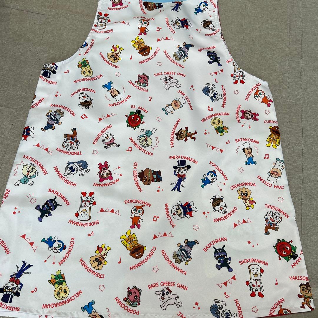 エレン様　アンパンマンエプロン2点セット　パンをおとどけ　みんなあつまれ