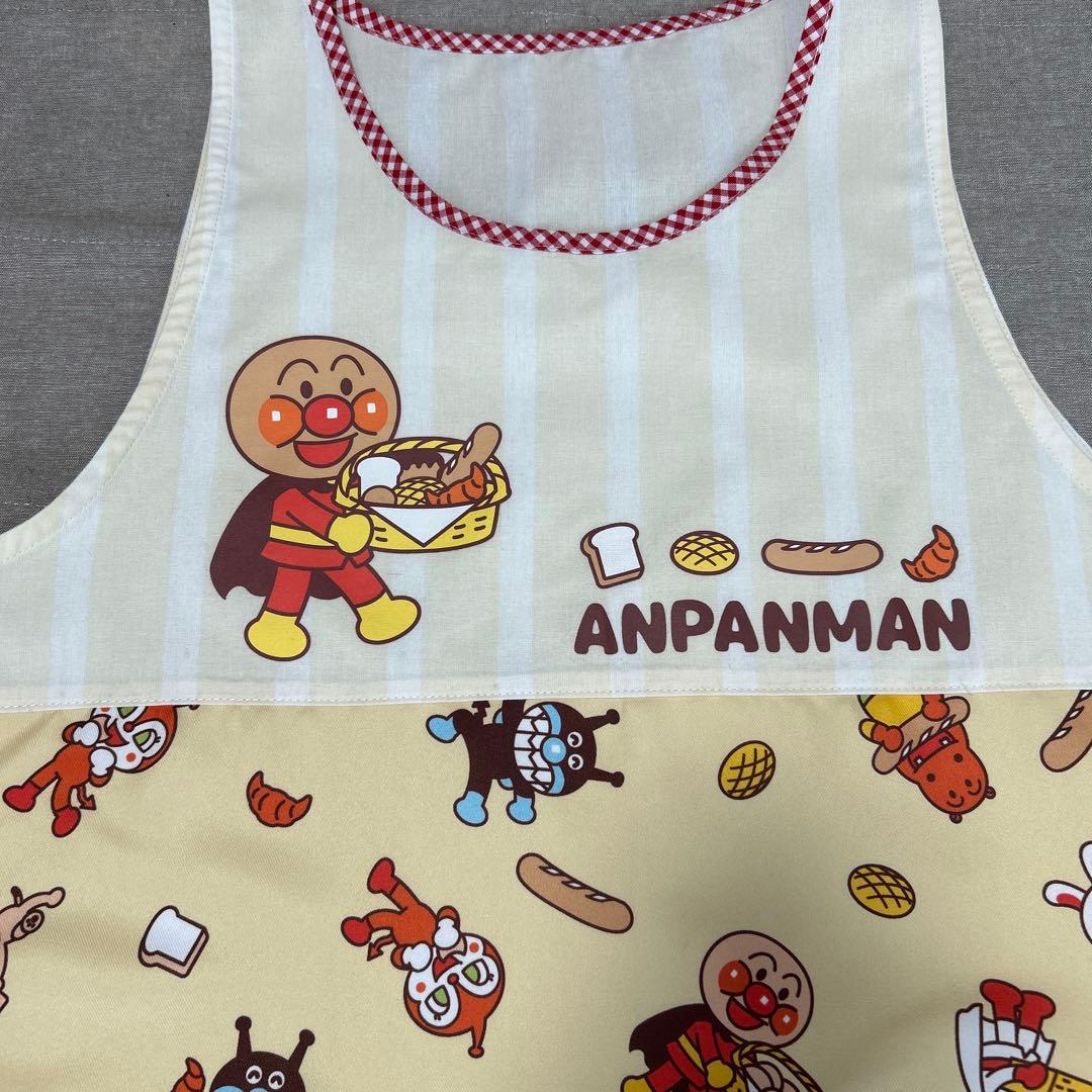 エレン様　アンパンマンエプロン2点セット　パンをおとどけ　みんなあつまれ