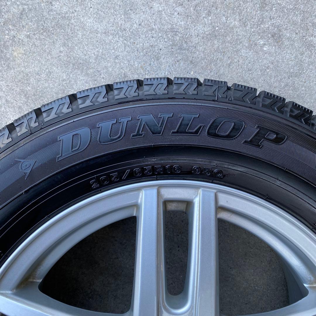 中古バリ溝ダンロップスタッドレスセット205/65R16 ヤリスクロス