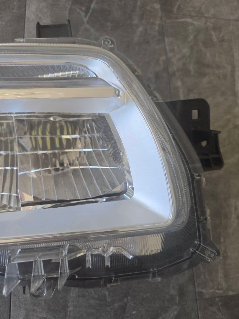 S403M　トヨタ　タウンエース　ヘッドライト