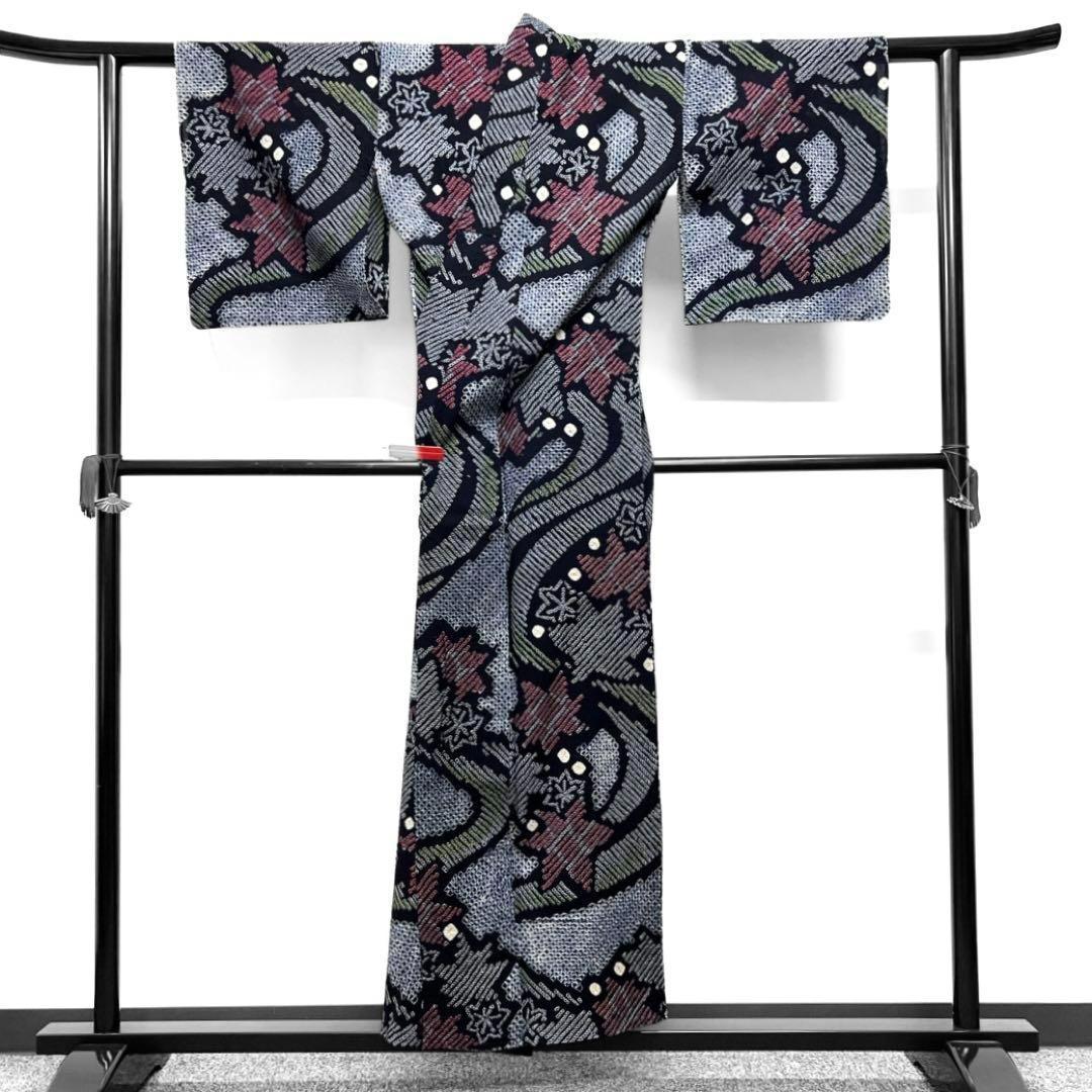 有松鳴海絞り　流水　楓　ネイビー系　着物　043w d