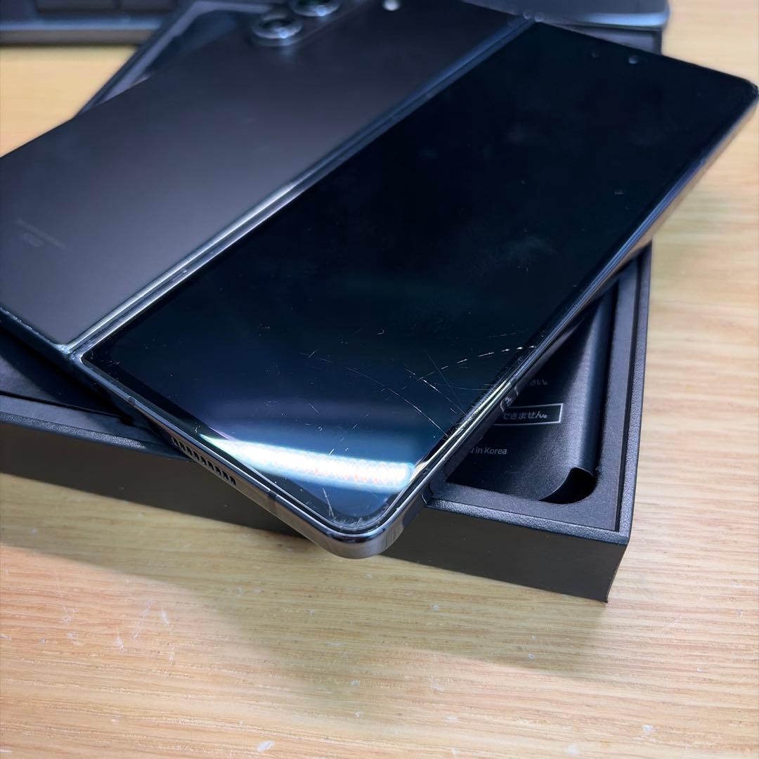 Galaxy Z Fold5 512GB クリーム SIMフリー SCG22