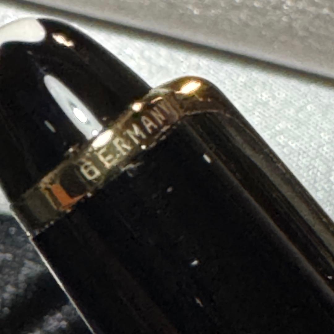 モンブラン マイスターシュテック ゴールド ボールペン 替芯1本付き 極美品