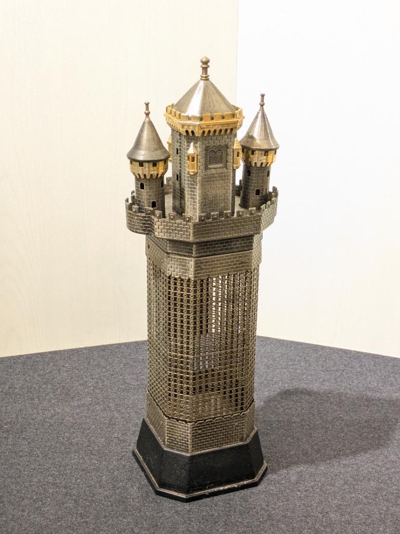 i+☆ ウイスキー 城型 ボトルケース オルゴール付き 西洋 塔 飾りケース