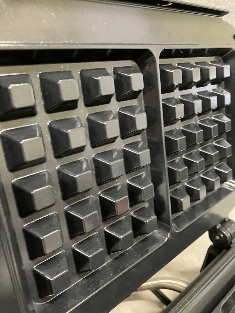 Calphalon IntelliCrisp ワッフルメーカー CKLW1