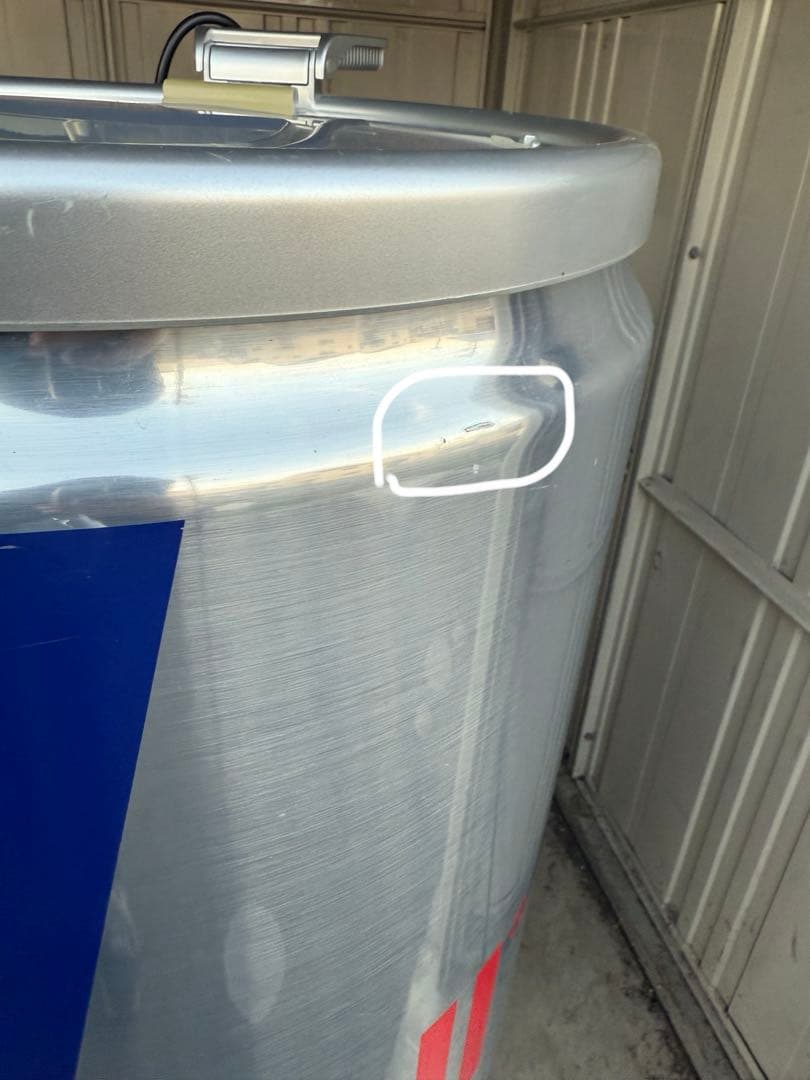 希少 レッドブル 缶型 冷蔵庫 送料込み RED BULL