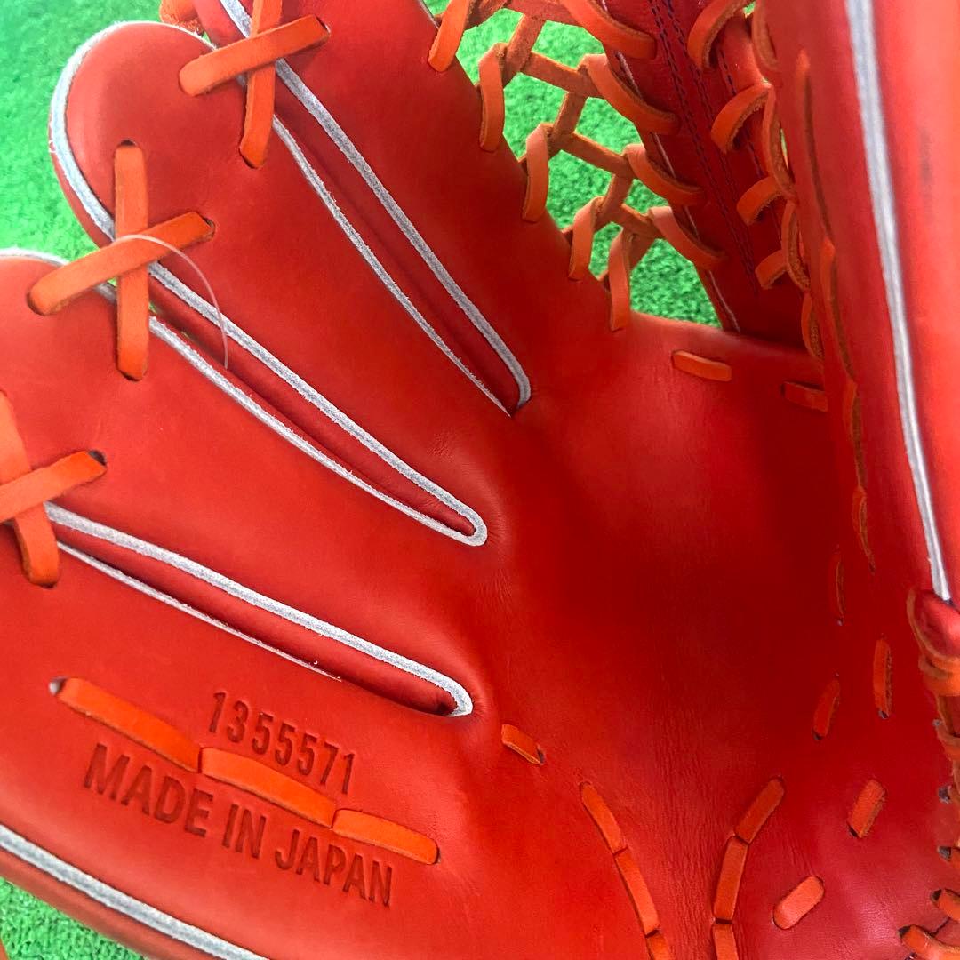 【未使用品】　アンダーアーマー　硬式用　外野手　グローブ　野球　左利き