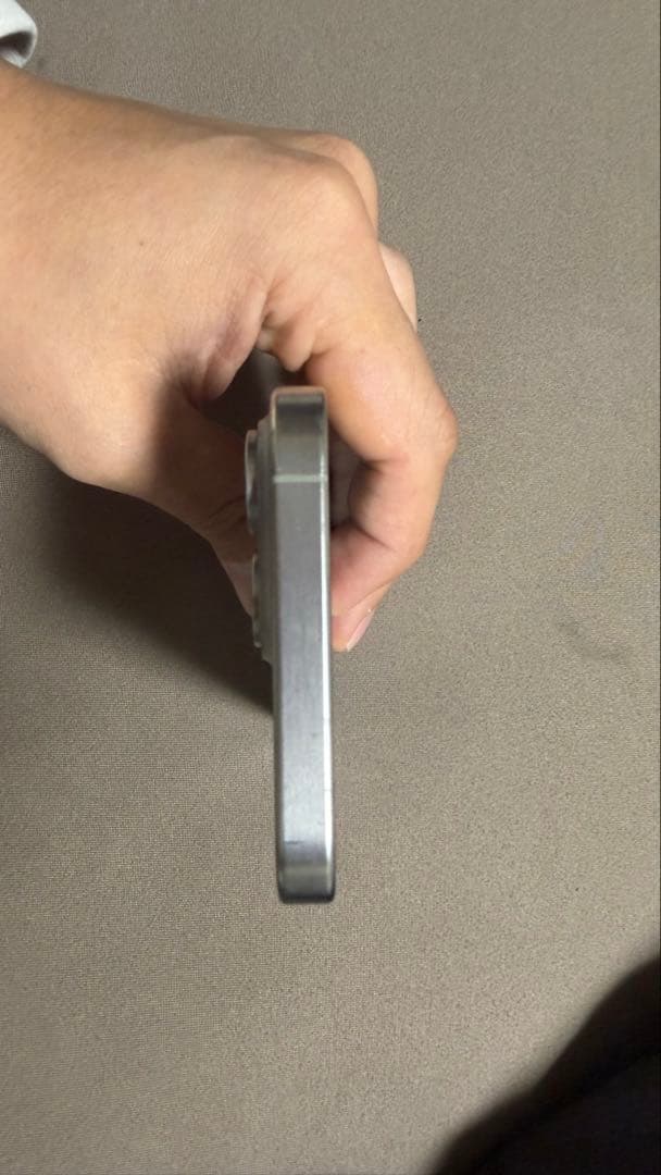 iPhone 15 Pro Max 258GB シルバー