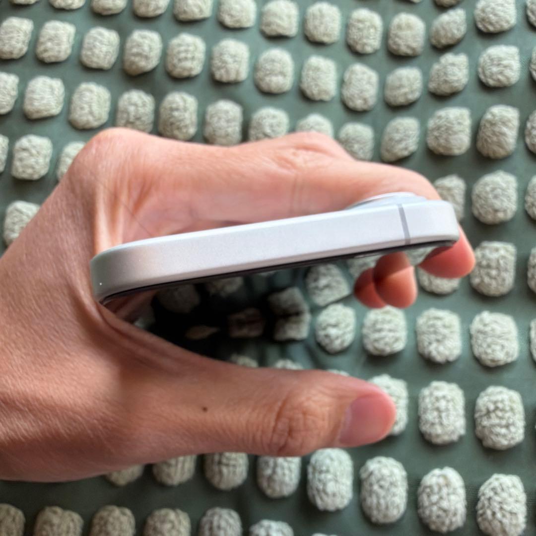 美品 Apple iPhone 16 512GB