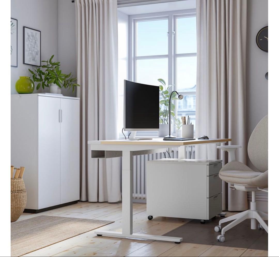 IKEA ミッツォーンMITTZONデスク　140×60