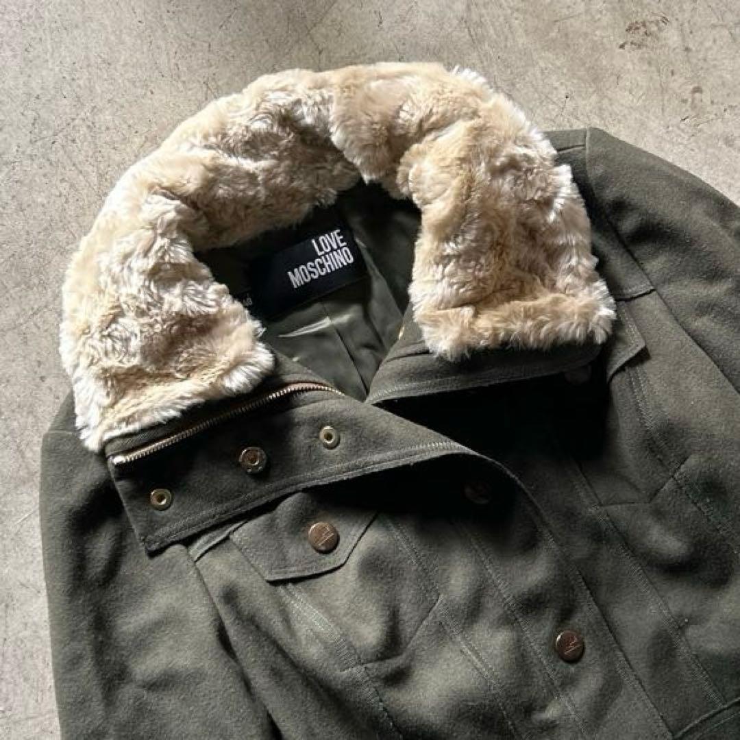 LOVE MOSCHINO ミリタリーコートSサイズ襟袖ファーカーキ