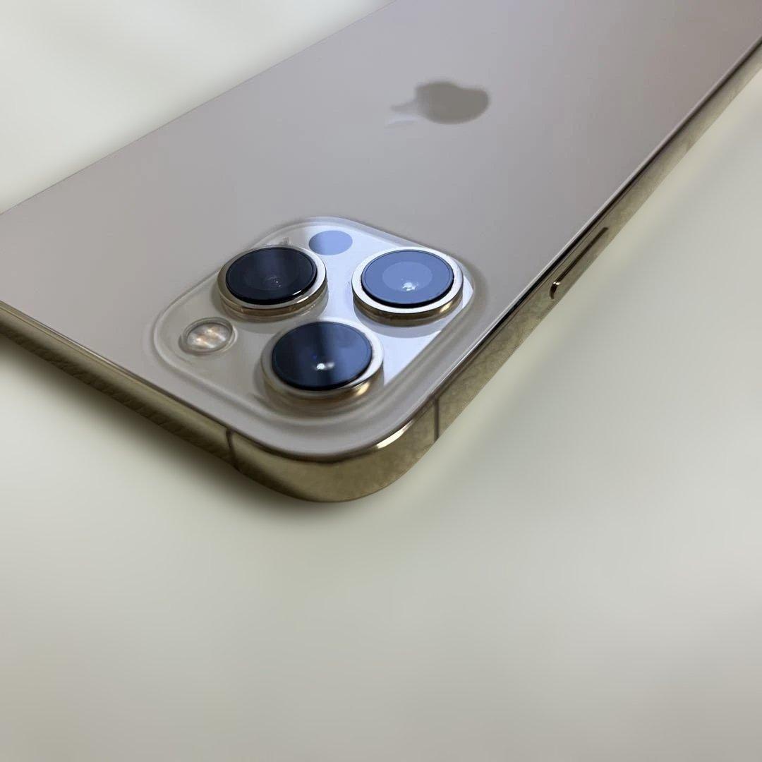 Apple iPhone 12 本体