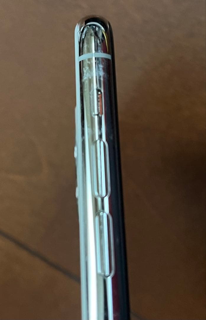 iPhone 11 Pro 64GB シルバー 付属品完備 純正ケース付