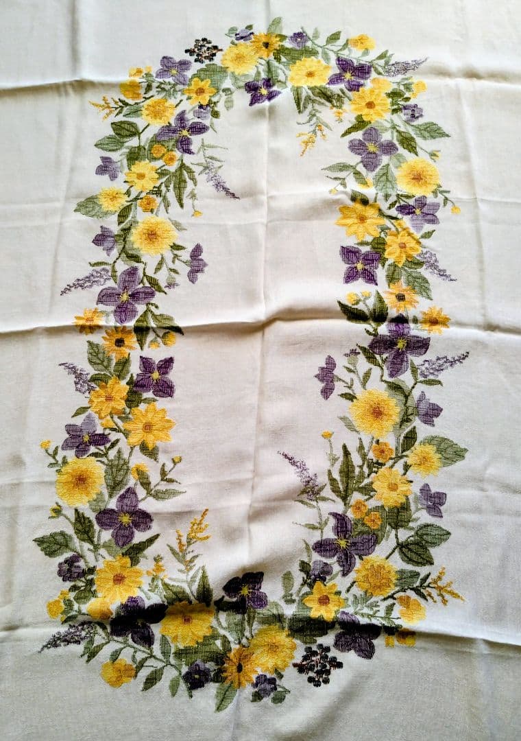 大作　テーブルクロス　リネン　EVA ROSENSTAND クロスステッチ