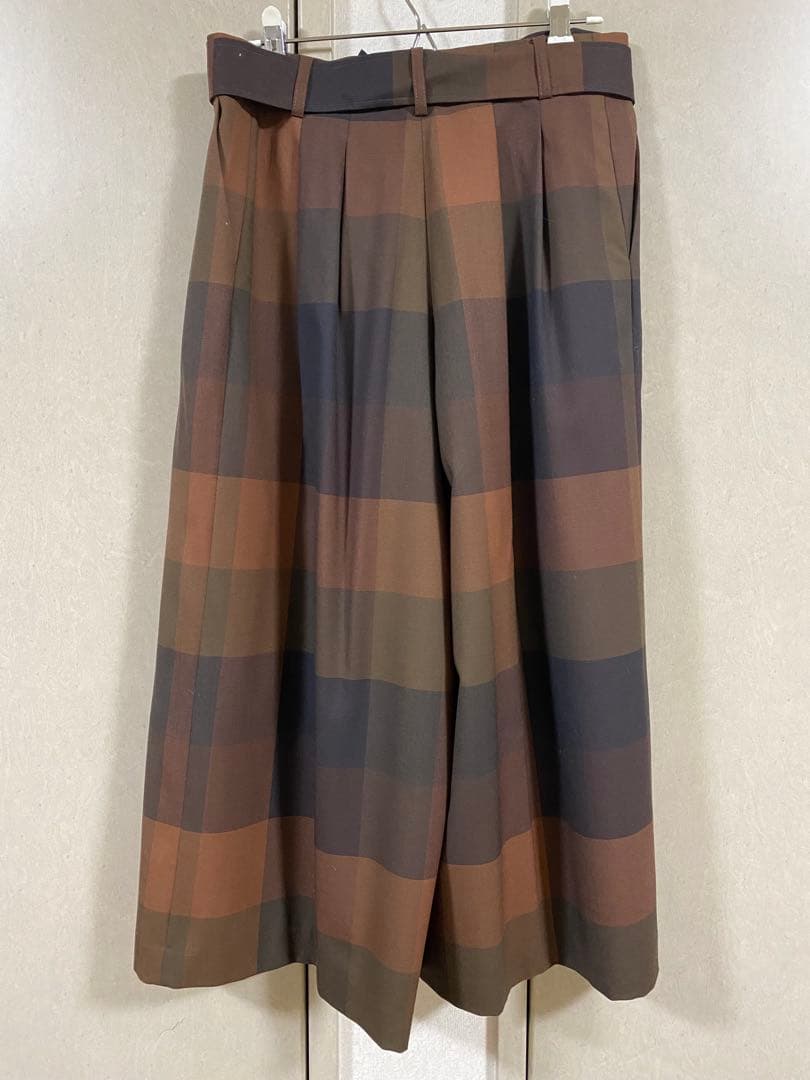 DAKS ガウチョパンツ ウエストリボン付き　ブラウン系　チェック