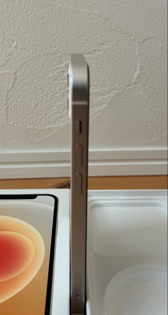 猫*様 Apple iPhone 12 ホワイト 本体　SIMフリー