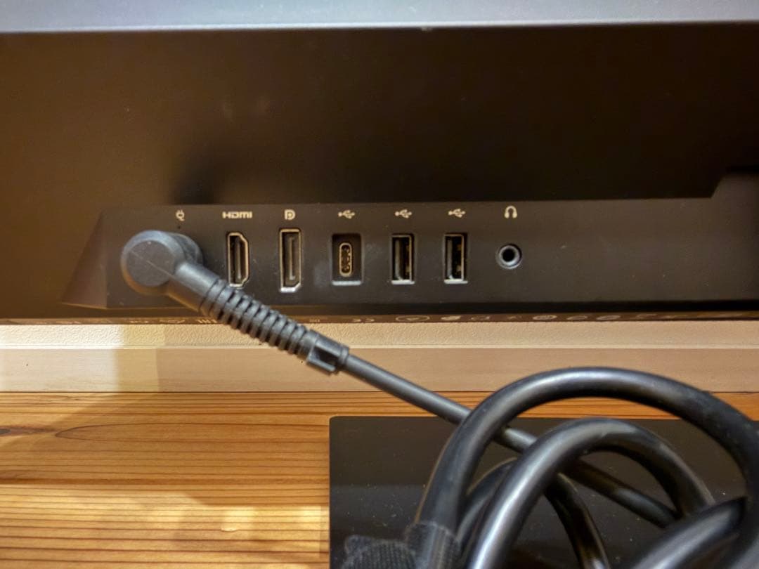 HP Pavilion 27 FHD ディスプレイ